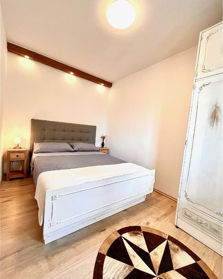 Apartments Splitska Dream Экстерьер фото